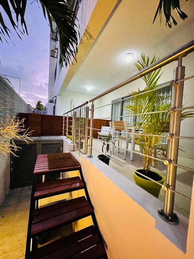 Beachcove Apartment 2 Pereybere Beach Kültér fotó