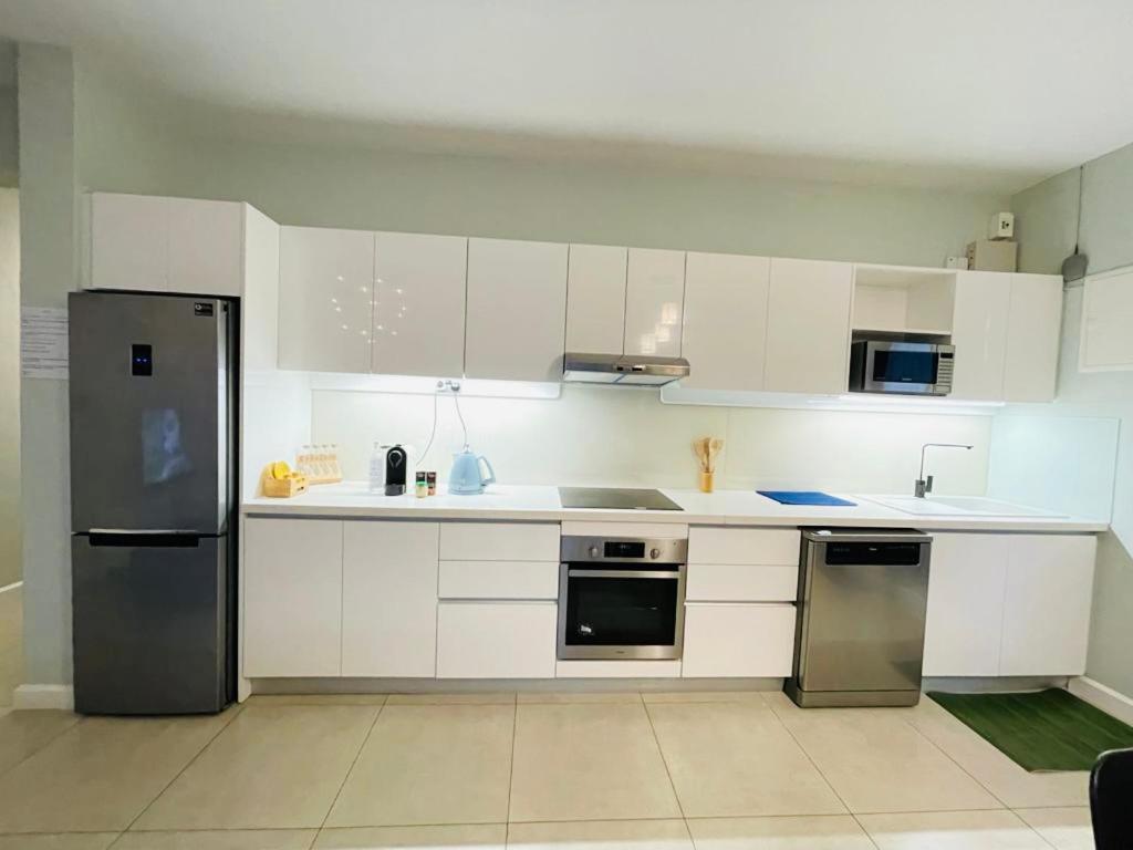Beachcove Apartment 2 Pereybere Beach Kültér fotó